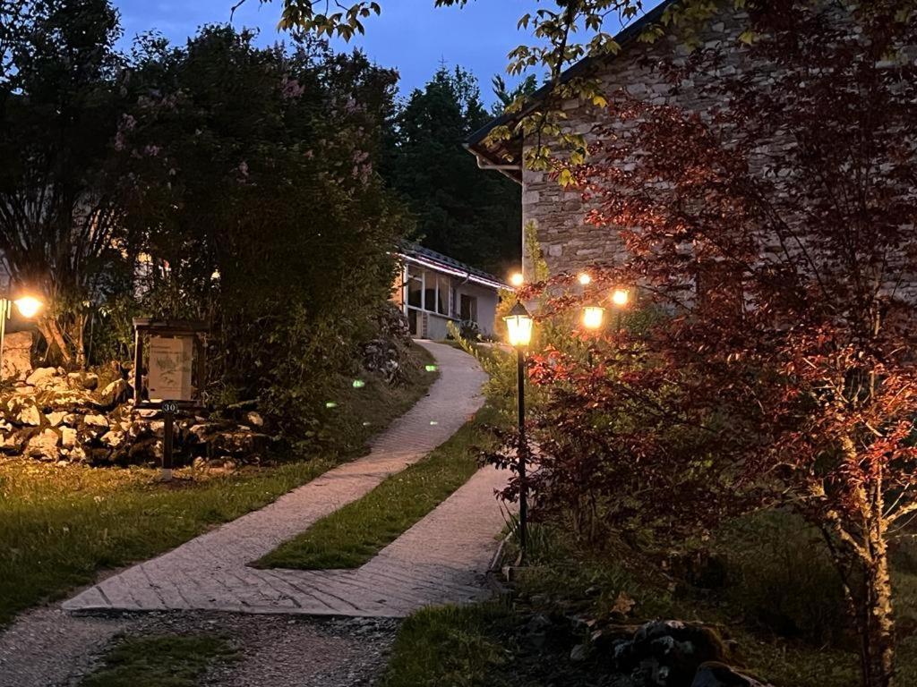 L'Ermitage De Meyriat Villa Brenod Buitenkant foto
